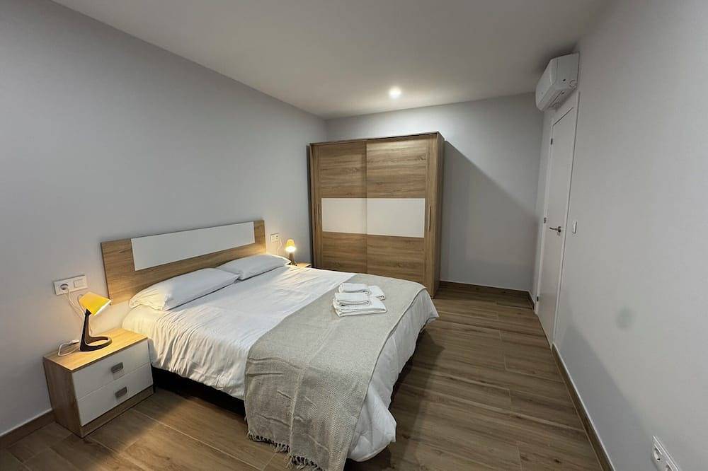 Entire apartment, La Paz Apartments in Ibi, Alicante Inland