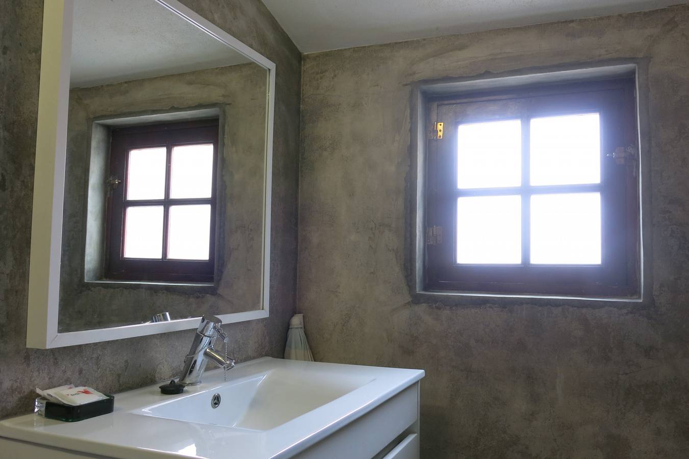 Holiday home for 3 people with terrace in São João das Lampas e Terrugem, Costa de Lisboa