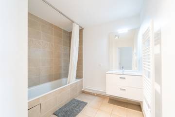 Appartement De Vacances pour 2 Personnes dans Sarcelles, Val-d'Oise, Photo 4