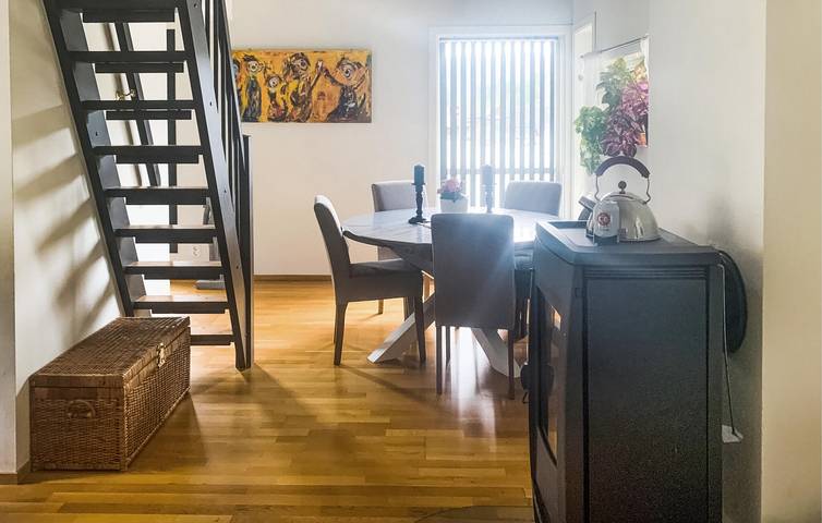 Ganze Ferienwohnung, Ferienwohnung für 8 Personen mit Garten in Valle