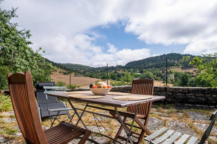 Gîte pour 3 personnes, avec Terrasse ainsi que Jardin et Vue dans les Gorges du Tarn - 2