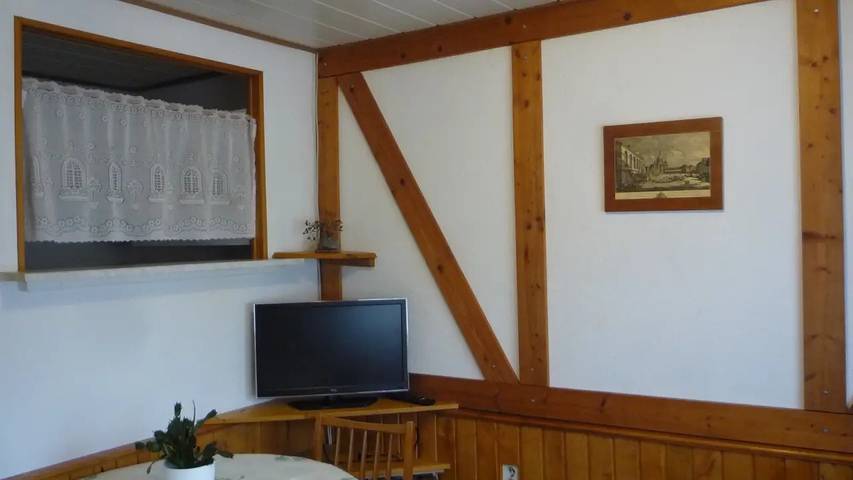 Ferienwohnung für 2 Personen, mit Terrasse in Waltershausen - 4