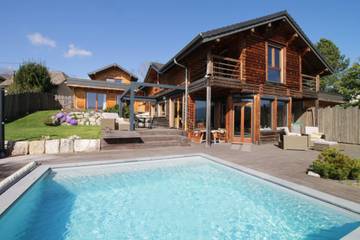 Maison de campagne pour 10 personnes, avec sauna ainsi que piscine et jardin, adapté aux familles dans Vimines