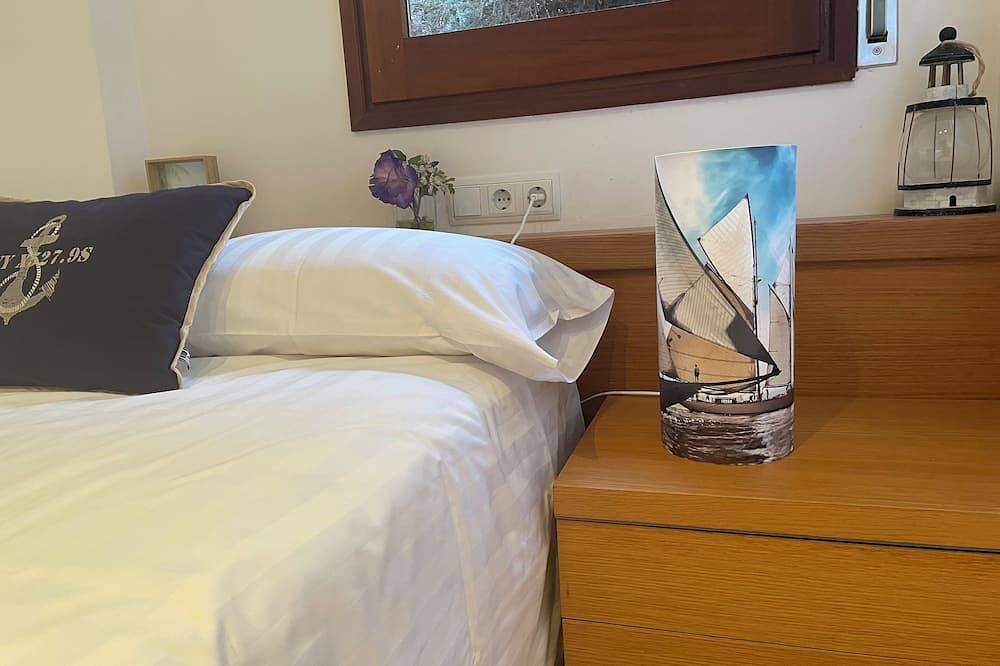 Ganze Wohnung, New apartment, high standing, 180º panoramic view of the sea. in Llanca, Oberampurien