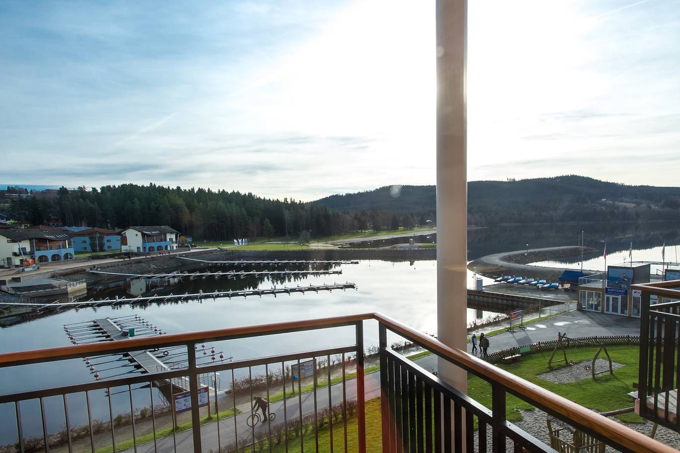 Landal Marina Lipno — 6-8-persoons appartement in Lipno, Nationalpark Böhmerwald