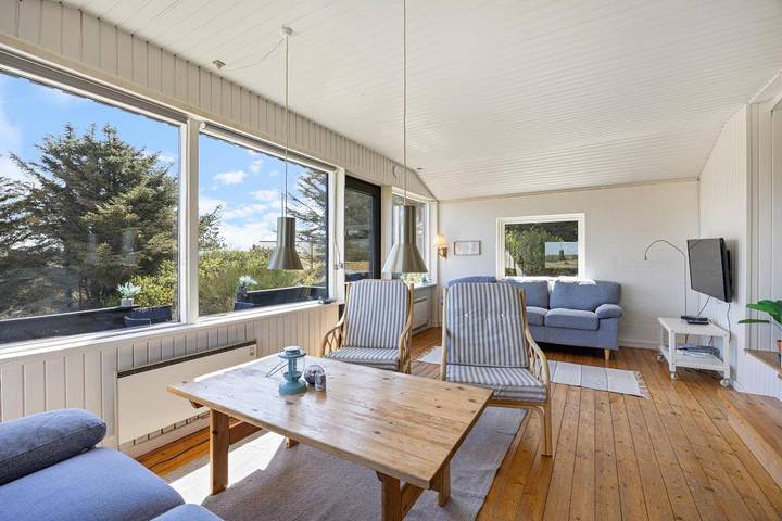 Hyggeliges Ferienhaus nahe am Meer mit toller Terrasse in Skodbjerge, Haurvig
