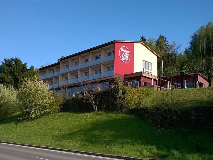 Hotel für 4 Personen, mit Garten und Seeblick sowie Balkon, kinderfreundlich in Finkenstein am Faaker See - 3