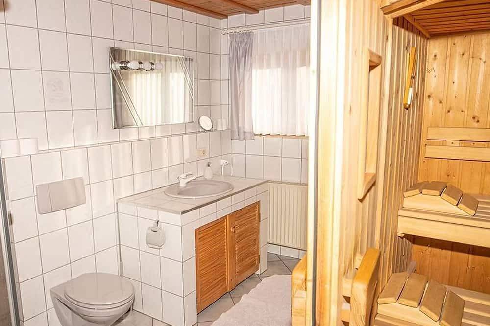 Ganze Wohnung, Appartement/Fewo 3  \"Eyberg\" - Haus Eybergblick in Bruchweiler-Bärenbach, Landkreis Südwestpfalz