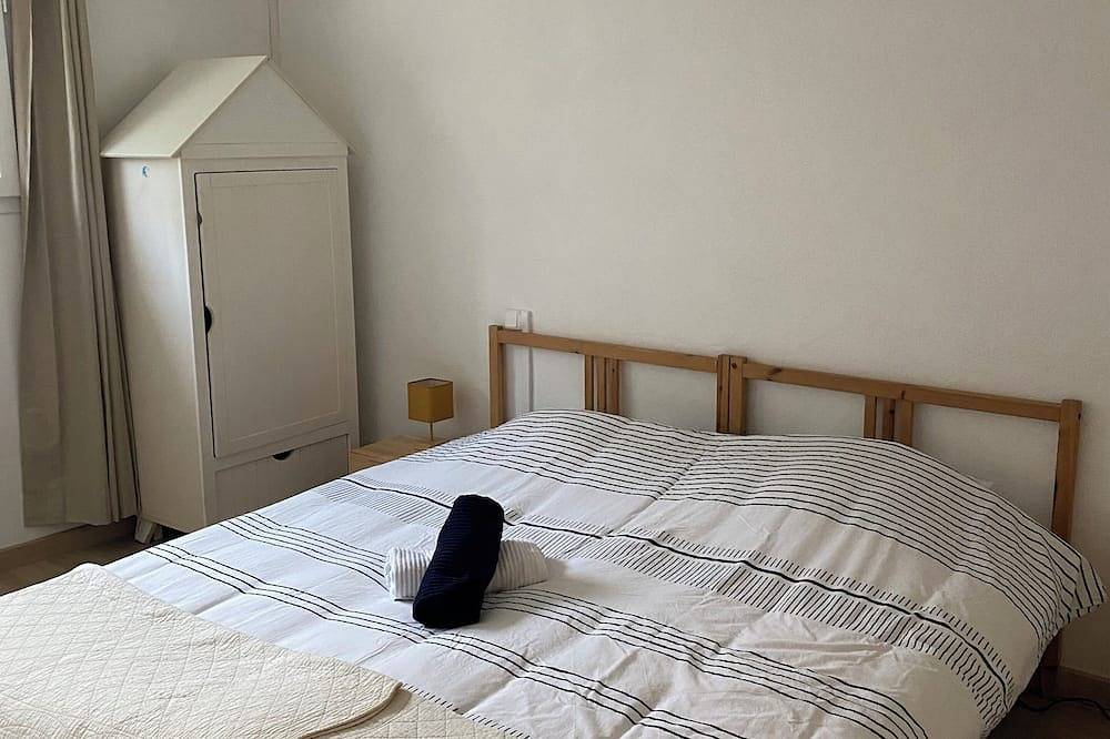 Appartement entier, Gîte rénové et climatisé, terrasse, parking privé – Plages & commerces à pied 🌞 in Meschers-sur-Gironde, Région de Rochefort