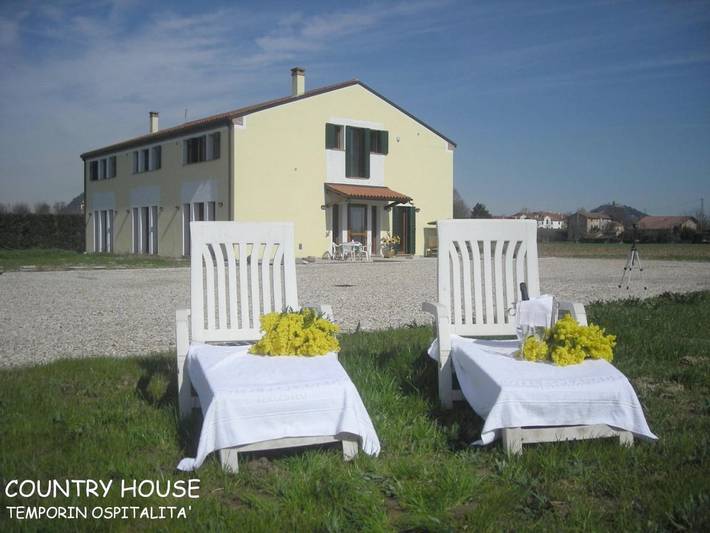 Ferienwohnung für 2 Personen, mit Balkon und Garten sowie Ausblick in Monselice