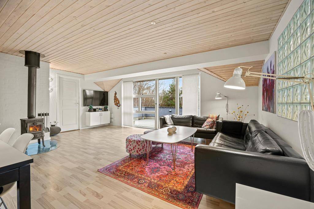 Gepflegtes Poolhaus mit energiesparender Wärmepumpe in Henne, Filsø See