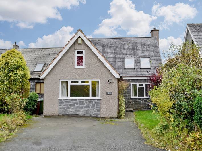 Cottage for 9 people, with garden in Bala