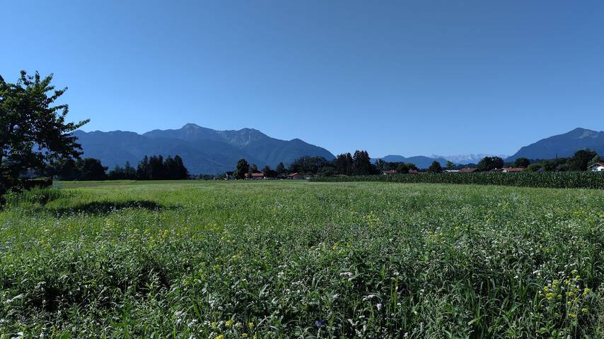 Ferienwohnung für 2 Personen, mit Terrasse und Garten in Übersee