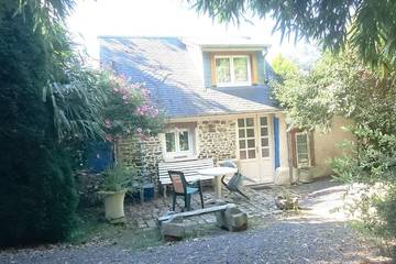 Gîte pour 2 personnes, avec terrasse et jardin à Bacilly
