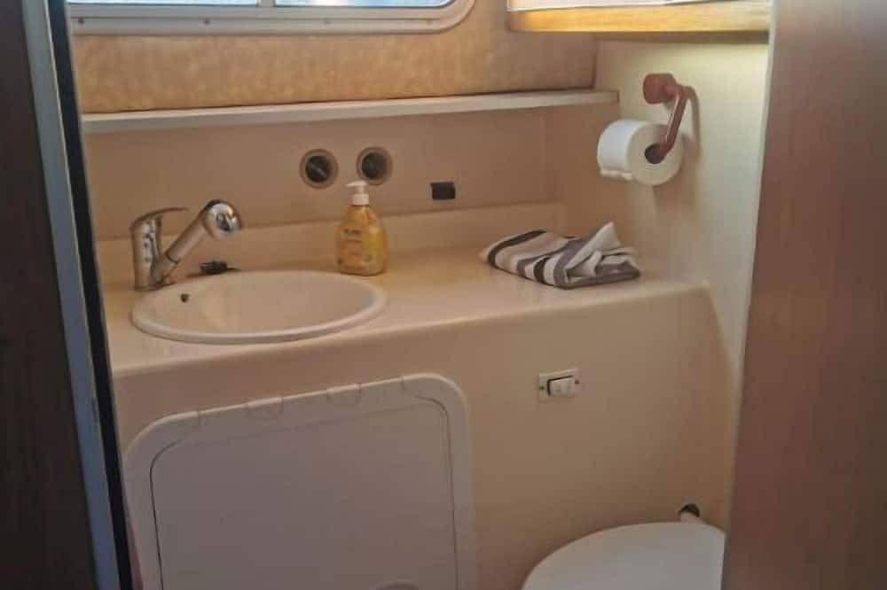 Yachtcharter in Mecklenburgische Seenplatte· Locaboat Pénichette 935 W (1989) in Lychensee, Lychen