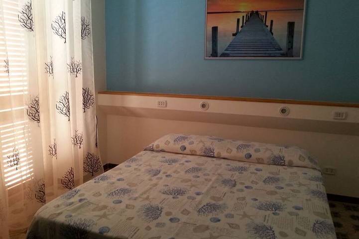 Entire apartment, Apartment in Villa Valentini, seafront, Gulf of Gaeta, parking included in Marina di Minturno, Minturno