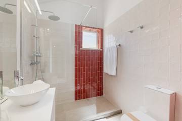 Villa voor 8 Personen in Guia, Faro District, Afbeelding 4