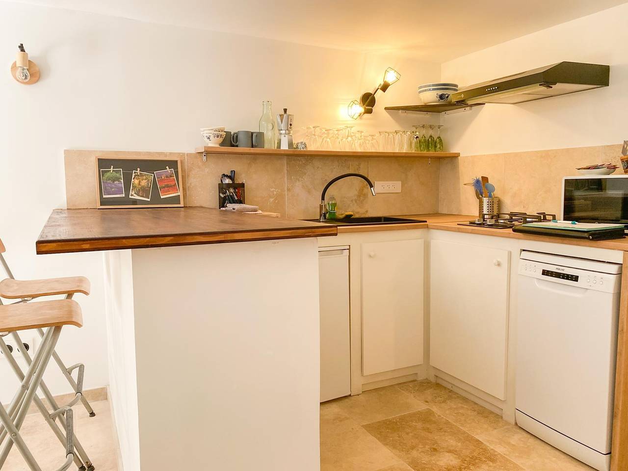 Lovely cottage in beautiful surroundings in Apt, Parc naturel régional du Luberon