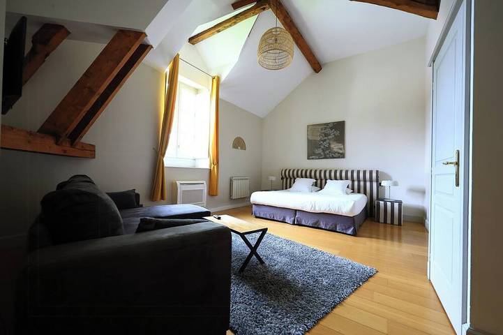 Location de vacances pour 30 personnes, avec jardin et piscine, animaux acceptés à Garrevaques - 3