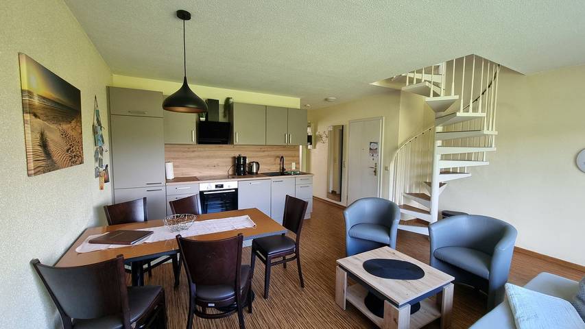 Ganze Wohnung, Ferienwohnung 52 – Idyllisches Apartment für 5 mit zwei Schlafbereichen & Wlan in Buschvitz, Bergen auf Rügen und Umgebung