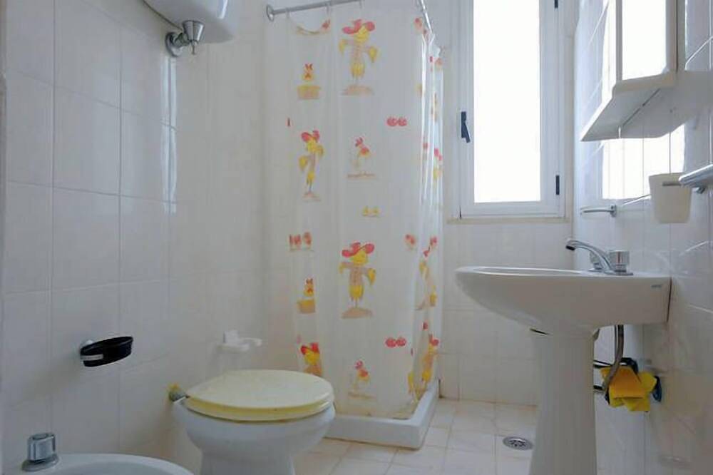 Appartamento intero, Casa mare, giardino con vista in Parghelia, Provincia di Vibo Valentia