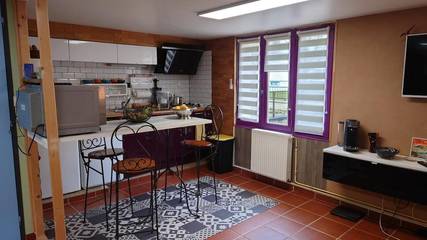 Gîte pour 3 personnes, avec jardin à Bressuire