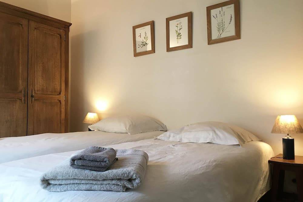Le Logis - Ferme de Pontaly in Bailly, Yvelines