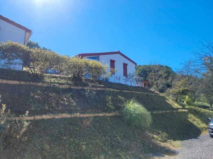 Casa rural con piscina para 6 personas en Pais Vasco Frances