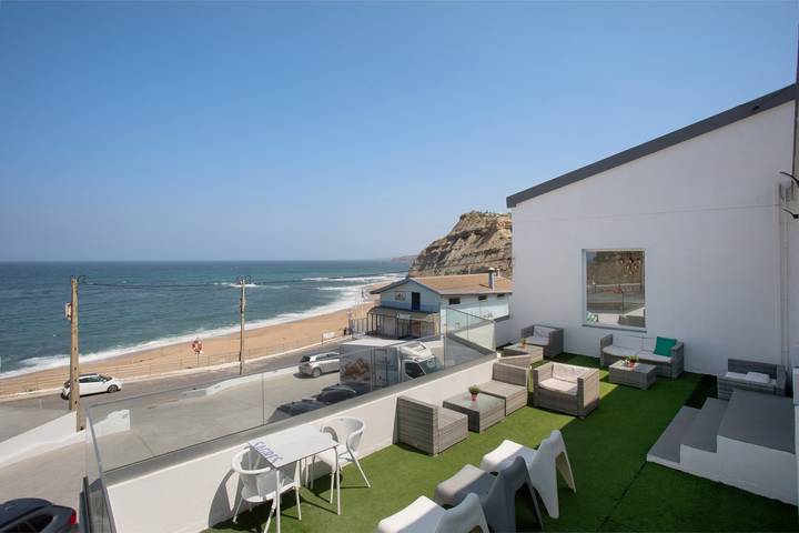 Room 'Twin 7' with Balcony and Wi-Fi in Ribamar, Lisbon District