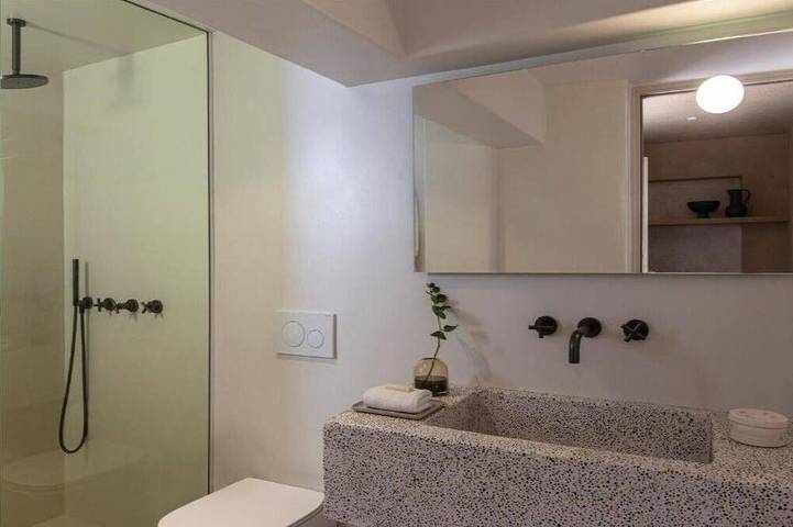 Holiday apartment for 3 people, with hot tub in Thera