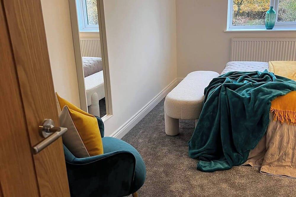 Long Shoot - Beautiful, spacious and luxurious house. in Warwickshire