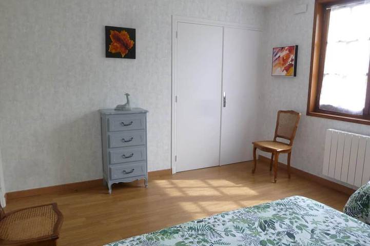 Location de vacances pour 3 personnes, avec jardin à Polliat - 2