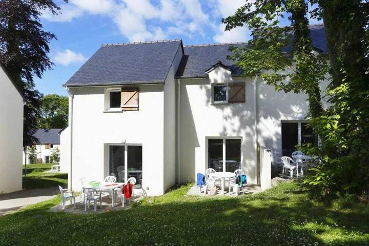 Camping pour 6 personnes, avec terrasse dans Iroise