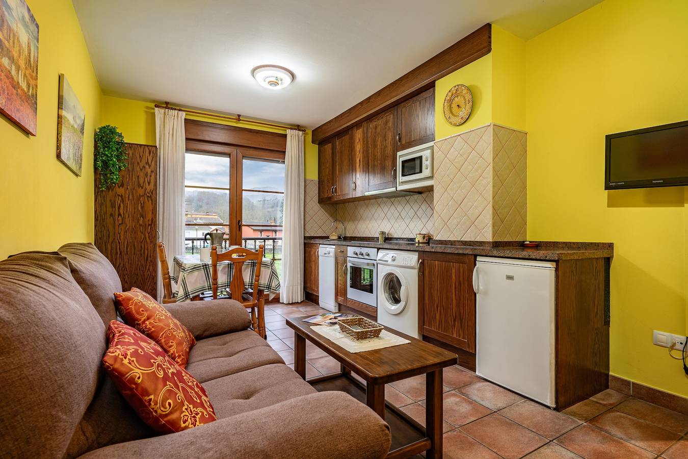 Apartment 'La Viña 2' mit Bergblick und Wlan in Cangas de Onís, Provincia de Asturias