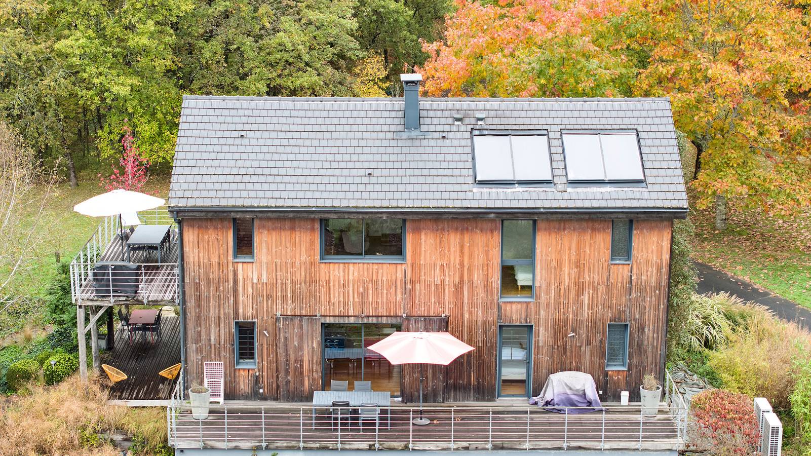 Ganze Wohnung, Loft Ôvebas im Domaine De L'ô – Öko-Gîte mit Pool im Périgord in Saint-Jean-d'Eyraud, Périgord Pourpre