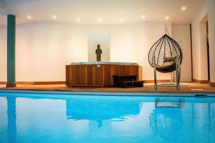 Maison de vacances pour 9 personnes, avec piscine et jacuzzi à Uccle