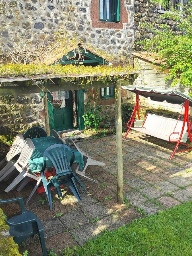 Location de vacances pour 6 personnes, avec vue et jardin à Saint-Privat-d'Allier - 3