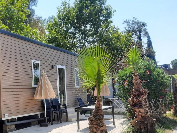 Camping pour 6 personnes, avec bassin pour enfant en Provence - 3
