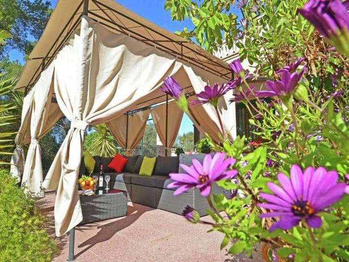 Casa rural para 8 personas, con terraza además de jardín y piscina en El Toro - 2