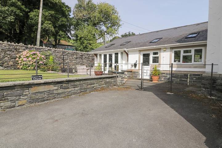Holiday rental for 4 people, with garden, with pets in Llanrwst