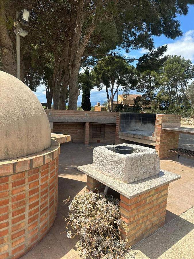 Maison de campagne pour 12 personnes, avec piscine ainsi que vue et jardin à Tortosa - 3