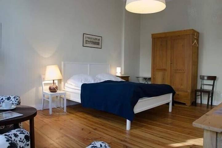 Entire apartment, Wroclaw Charming Apartment 110m², 3 rooms, 2 bathrooms incl. Wc, sleeps 6 in Wrocław, Lower Silesia