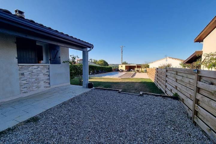 Location de vacances pour 8 personnes, avec Terrasse et Jardin à Prayssas