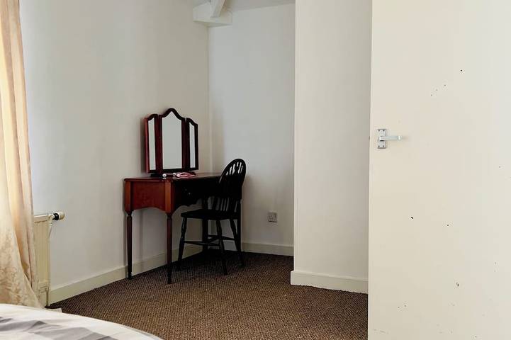 Two bedroom house , in a lovely neighbourhood, with a lot amenities around in St Helens, Nordwestengland