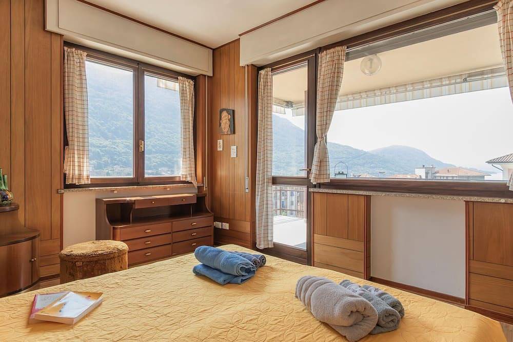 Ganze Wohnung, Atemberaubende Wohnung in Omegna in Omegna, Ortasee