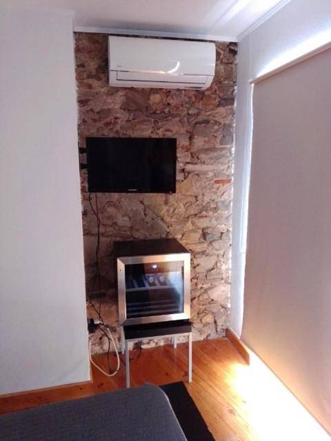 Apartamento de férias inteiro, Double Room with Private Bathroom in Abrantes e Alferrarede, Rio Tejo