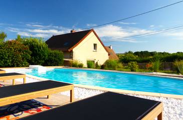 Cottage pour 2 personnes, avec piscine dans Saint-Euphrône