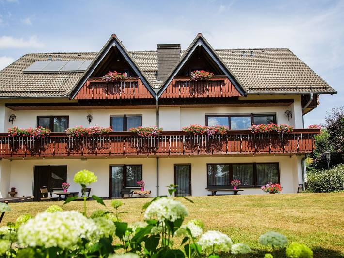 Ferienwohnung für 5 Personen, mit Garten und Balkon, kinderfreundlich in Poppenhausen - 2