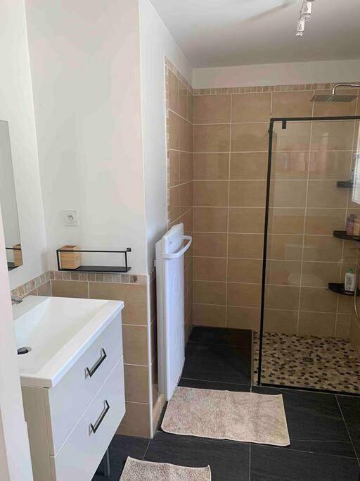 Villa pour 8 personnes, avec piscine et vue à Bouc-Bel-Air - 2