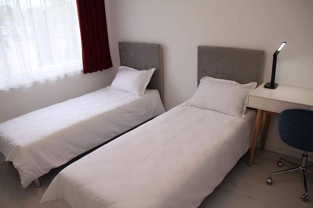 Stand alone house for your trip, just 15 minutes to Zurich main station. in Urdorf, Kanton Zürich